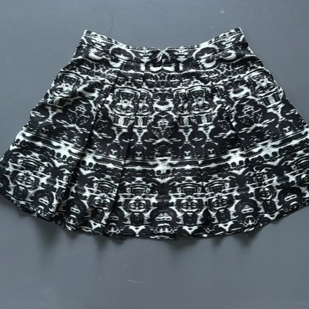J.Crew Blurred Ikat Pleated Skirt B4435 - Size 6